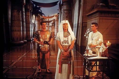Định mệnh của Pharaon Ekhnaton