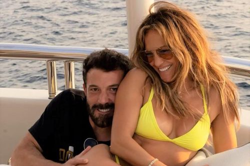 Ben Affleck nịnh vợ