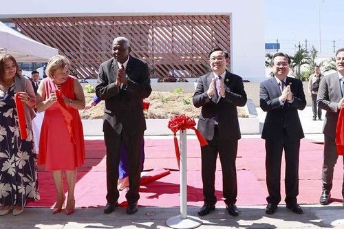 Thúc đẩy, triển khai các dự án quan trọng tại nước bạn Cuba