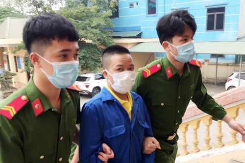 Lĩnh 36 tháng tù vì dùng dao chém vợ và nhân tình