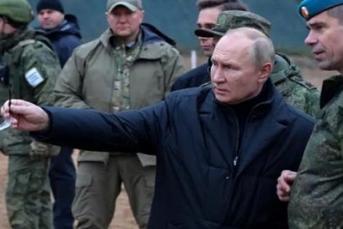 Nga: Tỷ lệ người dân ủng hộ Tổng thống tăng, ông Putin chỉ rõ 'có vấn đề' sau chuyến thị sát các vùng sáp nhập