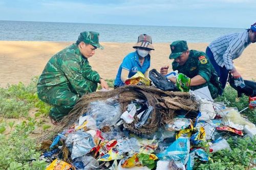 Chung tay bảo vệ, gìn giữ môi trường biển