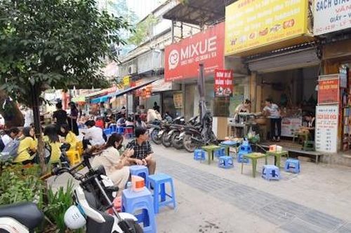 Nhiều ý kiến trái chiều quanh vấn đề cho thuê vỉa hè với giá 45.000 đồng/m2