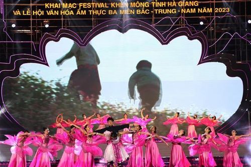 Khai mạc Festival Khèn Mông Hà Giang và Lễ hội ẩm thực 3 miền