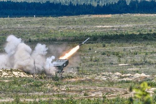 'Lửa mặt trời' TOS-1A Nga triển khai ở Ukraine có gì đặc biệt?