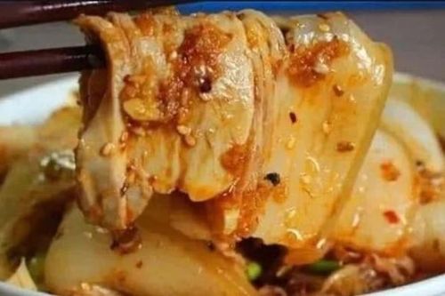 Cách làm thịt ba chỉ luộc sốt tỏi ngọt lịm, thơm lừng