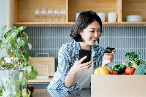 3 bước đơn giản giúp bạn có thể tiết kiệm đến một nửa thu nhập mỗi tháng