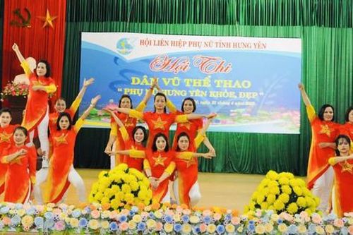 Sôi nổi Hội thi dân vũ thể thao 'Phụ nữ Hưng Yên khỏe, đẹp'