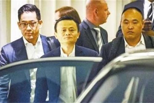 Cựu vệ sĩ từng được Jack Ma tin tưởng coi như hình với bóng giờ ra sao?