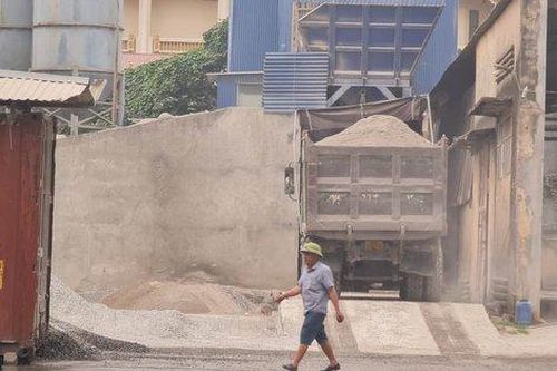 Quận ủy Long Biên đề nghị kiểm tra, xử lý trạm trộn bê tông gây ô nhiễm, sau phản ánh của Báo Phụ nữ Việt Nam