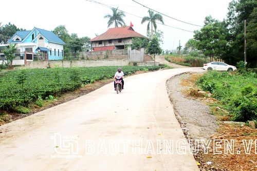 Có đường đẹp nhờ dân vận khéo
