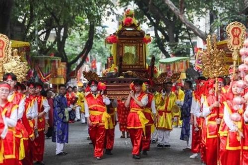 Tôn vinh tổ nghề kim hoàn giữa phố cổ Hà Nội