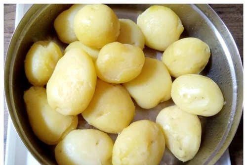 Những người không nên ăn khoai tây