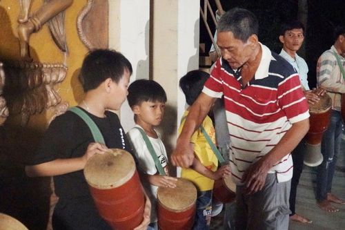 Trải nghiệm không gian văn hóa nghệ thuật dân gian dịp lễ 30/4