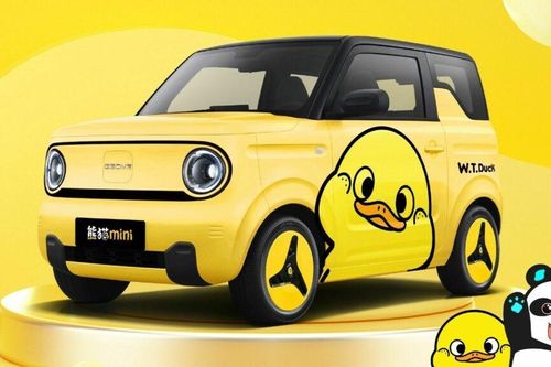 Cận cảnh xe điện Panda Mini phiên bản vịt vàng