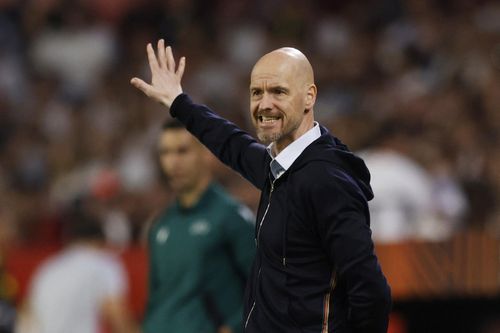 Thái độ của Ten Hag với cầu thủ MU sau trận thua Sevilla