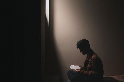 Đọc sách để nhớ một thời ta đã yêu