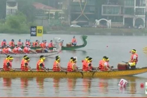 Giỗ Tổ Hùng Vương: Sôi động Giải bơi chải mở rộng năm 2023 Việt Trì