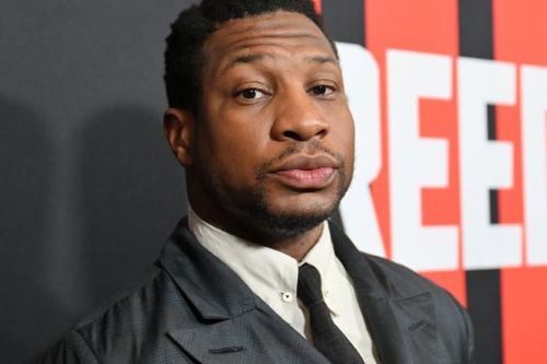 Jonathan Majors kiếm bộn tiền nhờ 'Avengers 5'