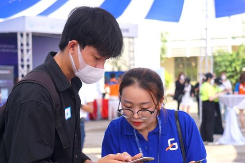 Thiếu nhân lực, doanh nghiệp công nghệ thông tin phải tuyển cả sinh viên kinh tế