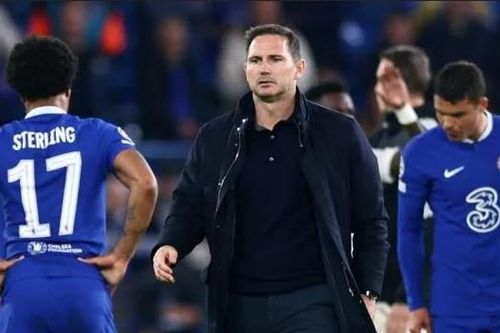 Chelsea chia tay 10 cầu thủ vào mùa hè tới