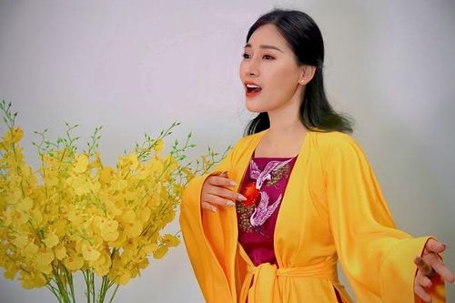 Ca khúc 'Chơi vơi' mang sắc thái ấn tượng dưới giọng hát của NSƯT Hương Giang