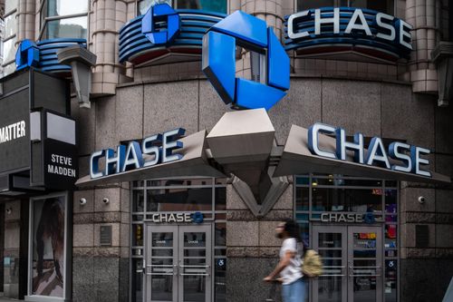 'Sóng' M&A ngân hàng sau cú sập của SVB