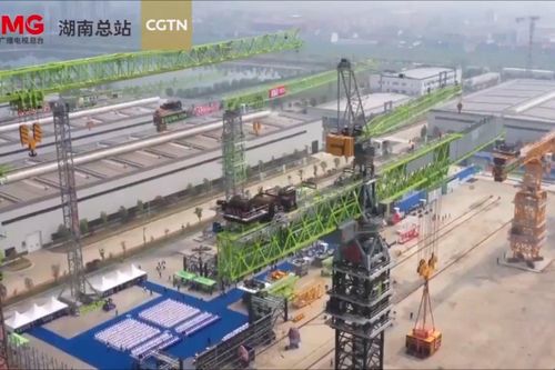 Trung Quốc xuất xưởng cần trục tháp lớn nhất thế giới