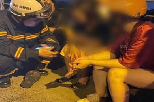 Giải cứu bà mẹ đơn thân có ý định nhảy cầu Long Biên