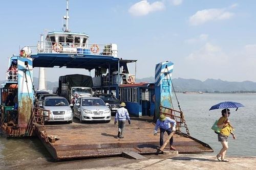 Hải Phòng hạn chế xe con, xe tải ra đảo Cát Bà dịp nghỉ lễ