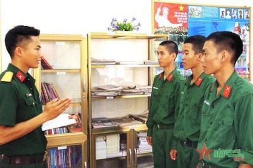 Làm mới bài giảng để chiến sĩ dễ tiếp thu