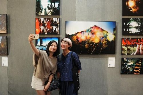 Hà Nội đầu thế kỷ 20 tái hiện qua những bức tranh màu