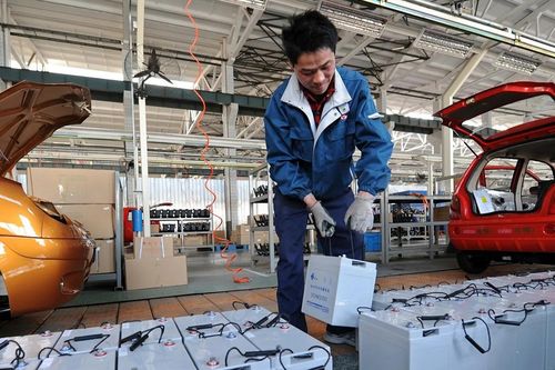 Mỹ 'hết cửa' đua sản xuất pin xe điện với Trung Quốc?