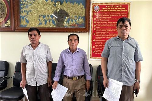 Bắc Ninh: Khởi tố, bắt tạm giam ba cựu cán bộ thôn lợi dụng chức vụ