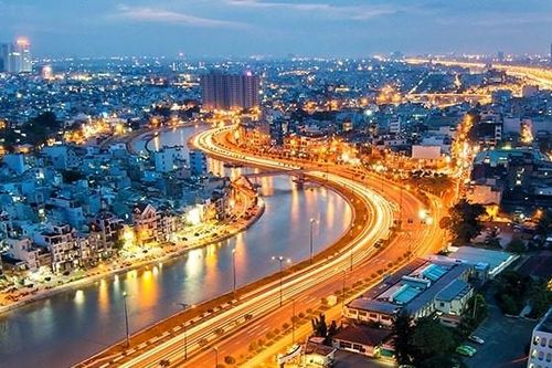 Phục hồi kinh tế TPHCM, cần năng lực thích nghi hơn 'cây đũa thần'