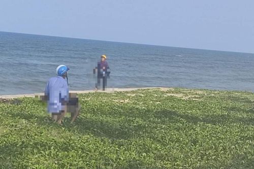 Nam sinh ra đi mãi mãi ở tuổi 13 khi đi tắm biển cùng bạn, nghe hoàn cảnh ai nấy cũng xót xa