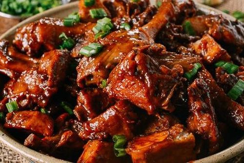 Vịt om khoai môn cực ngon và dễ làm cho bữa tối