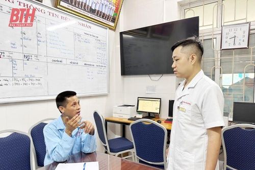 Phẫu thuật chuyển vạt da bảo tồn ngón tay cái cho bệnh nhân bị tai nạn lao động