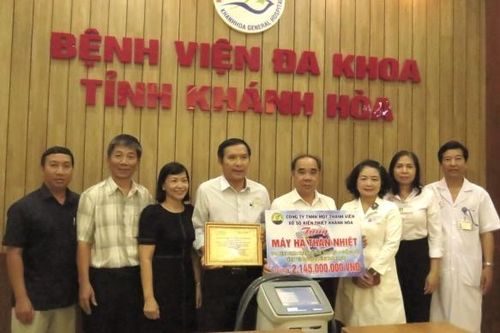 Bệnh viện Đa khoa tỉnh Khánh Hòa: Tiếp nhận máy hạ thân nhiệt trị giá hơn 2,1 tỷ đồng