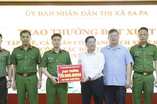 Thị xã Sa Pa: Khen thưởng đột xuất lực lượng phá chuyên án ma túy liên tỉnh