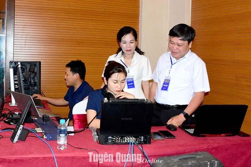 Báo Đảng tăng cường tuyên truyền bảo vệ nền tảng tư tưởng của Đảng