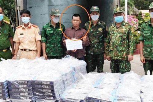 Nhận vận chuyển gần 60 ngàn gói thuốc lá lậu của người lạ lấy 5 triệu tiền công