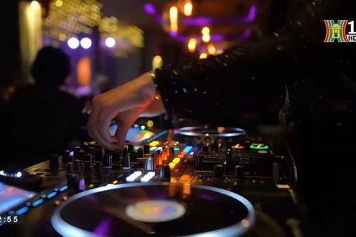 Gian truân nghề DJ