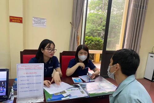 Thiếu đơn hàng, một số ngành nghề tiếp tục giảm lao động