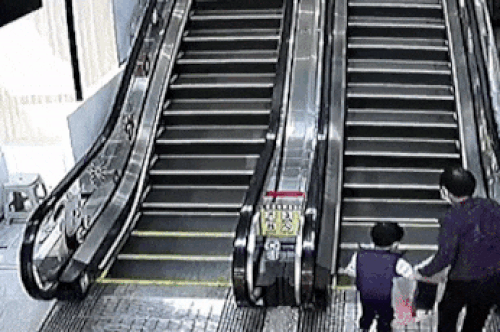 Chàng trai cứu sống hai bà cháu bị ngã thang cuốn
