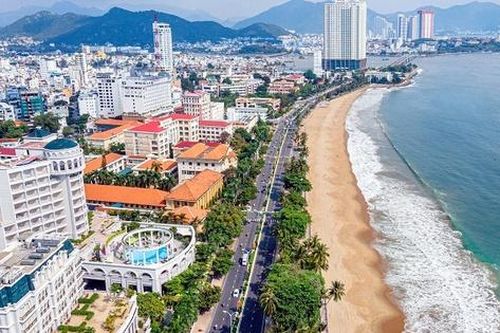 Để Khánh Hòa trở thành một trong những cực tăng trưởng của cả nước