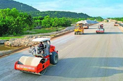 Thí điểm thưởng hợp đồng gói thầu xây lắp dự án giao thông