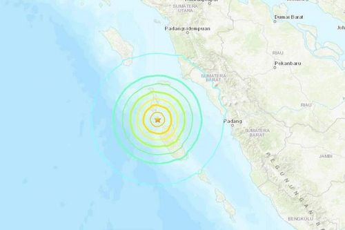 Động đất có độ lớn 7,3 tại Indonesia