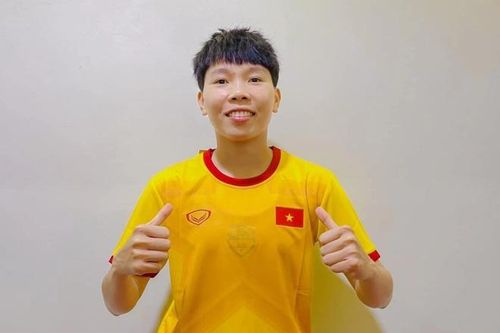 Thủ môn đội tuyển nữ Việt Nam báo tin vui