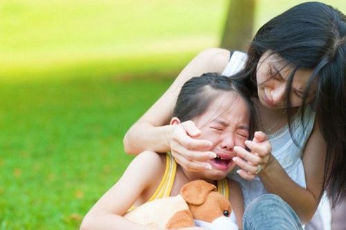 Cha mẹ bỏ bớt quy tắc để con thành người có trách nhiệm